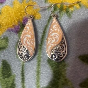 Elegant Silver and Cream Teardrop Earrings